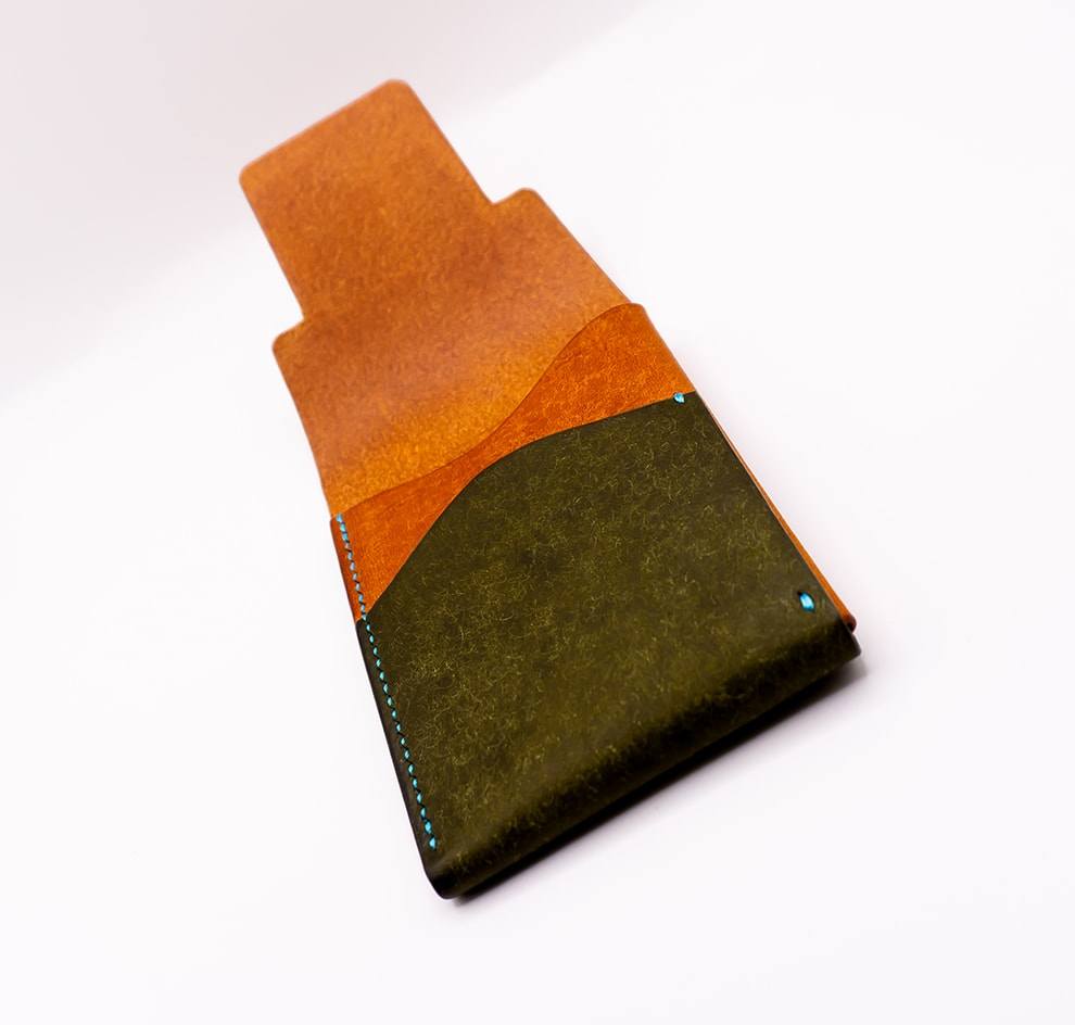 The Essential: Minimally Perfect EDC Leather Card Holder Open Top