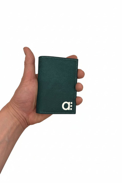 The Fold: Compact Leather Bifold Wallet - Atelier Evighet - Wallet