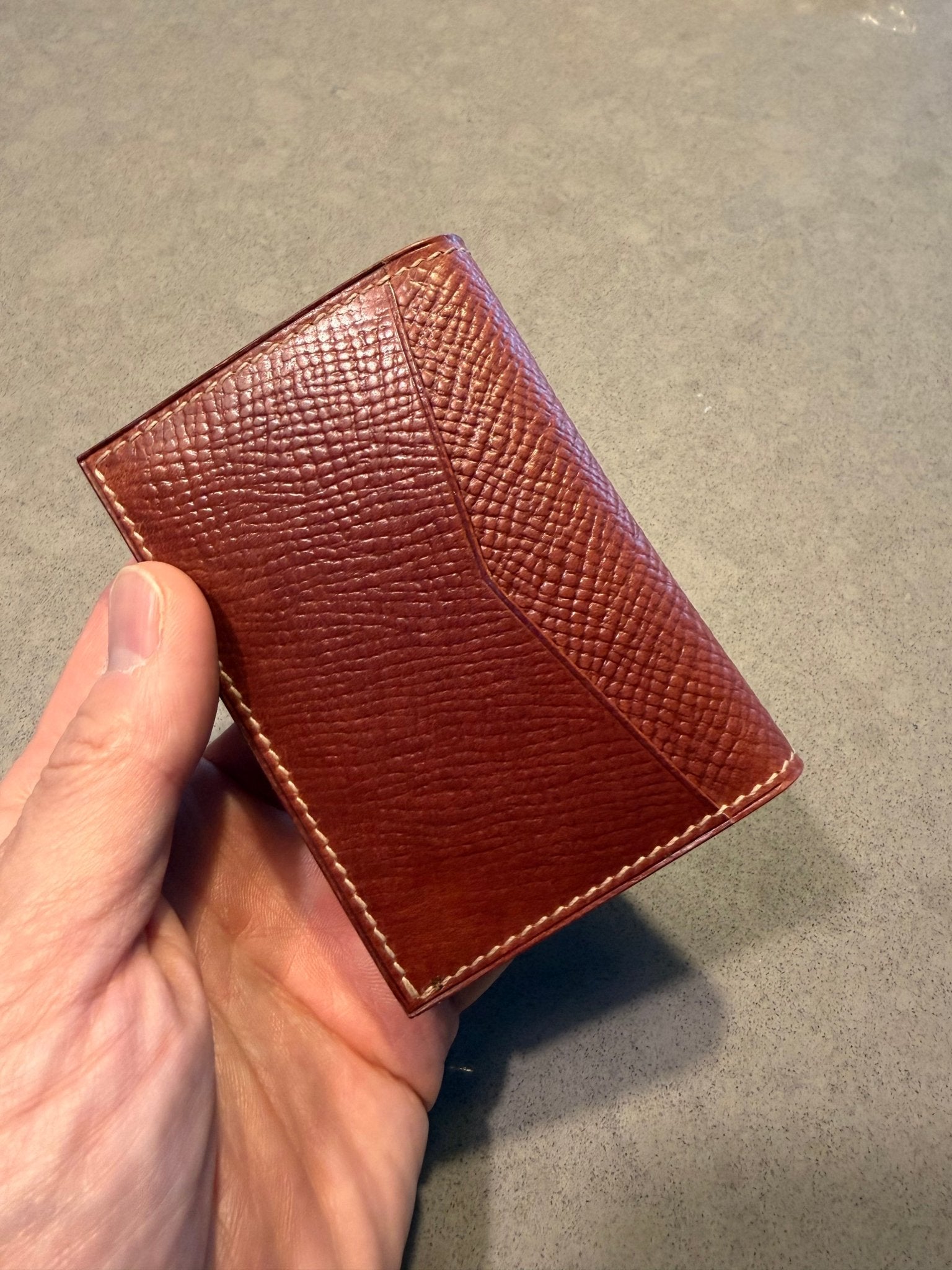 The Shell Buttero Emrys: Premium Slim Leather Bifold Wallet - Atelier Evighet - Wallet